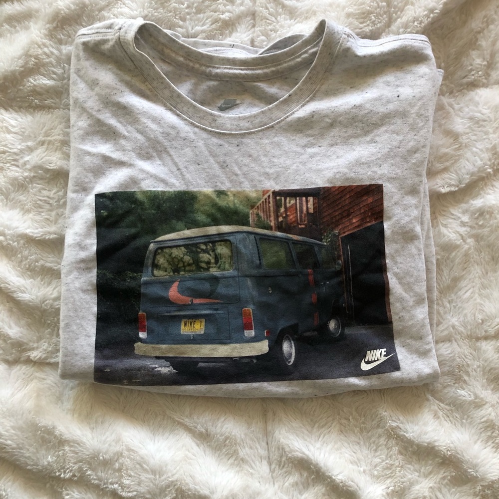 Nike graphic Tee